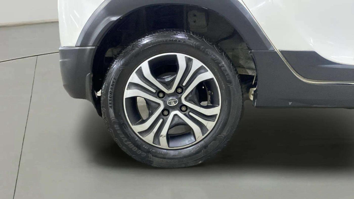 2022 Tata TIAGO NRG XT ICNG, CNG, Manual, 46,803 km, Right Rear Wheel