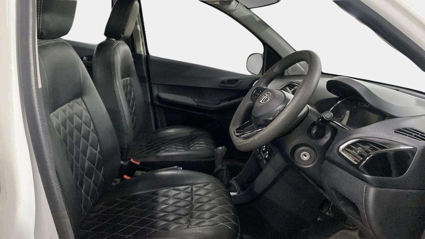 2022 Tata TIAGO NRG XT ICNG, CNG, Manual, 46,803 km, Right Side Front Door Cabin