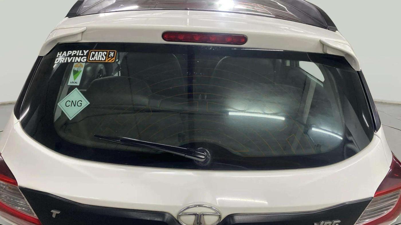 2022 Tata TIAGO NRG XT ICNG, CNG, Manual, 46,803 km, Rear Windshield