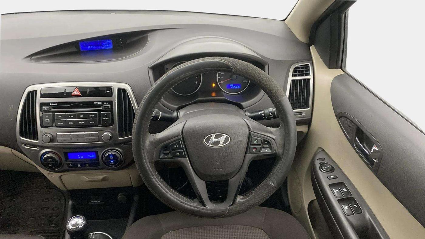2013 Hyundai i20 SPORTZ 1.2, Petrol, Manual, 26,567 km, Steering Wheel Close Up