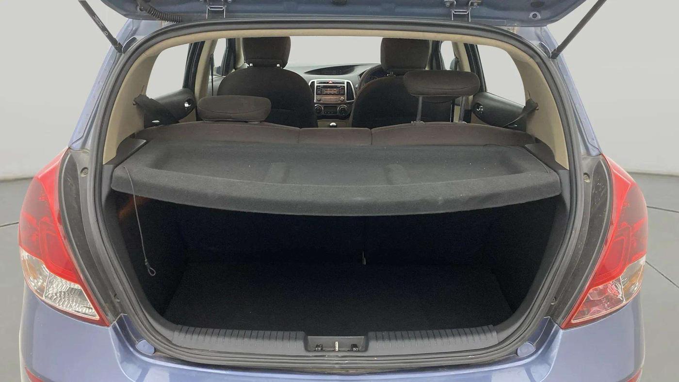 2013 Hyundai i20 SPORTZ 1.2, Petrol, Manual, 26,567 km, Boot Inside