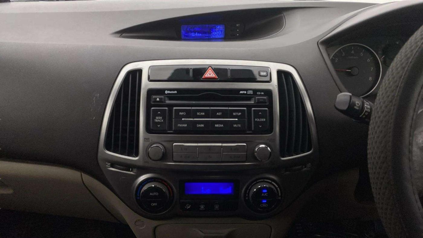 2013 Hyundai i20 SPORTZ 1.2, Petrol, Manual, 26,567 km, Air Conditioner