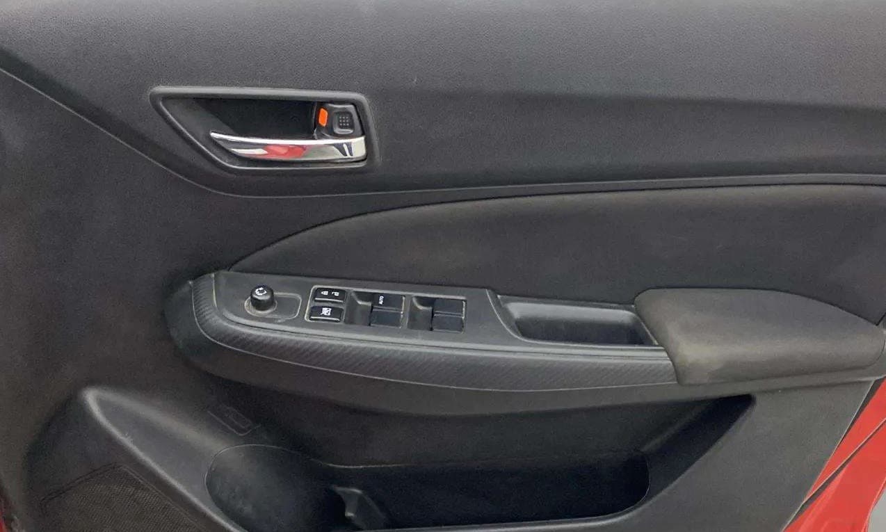 2022 Maruti Swift VXI, Petrol, Manual, 35,852 km, Driver Side Door Panels Control