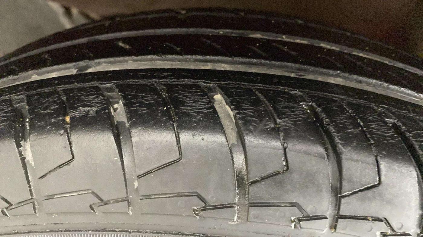 2022 Maruti Swift VXI, Petrol, Manual, 35,852 km, Right Rear Tyre Tread