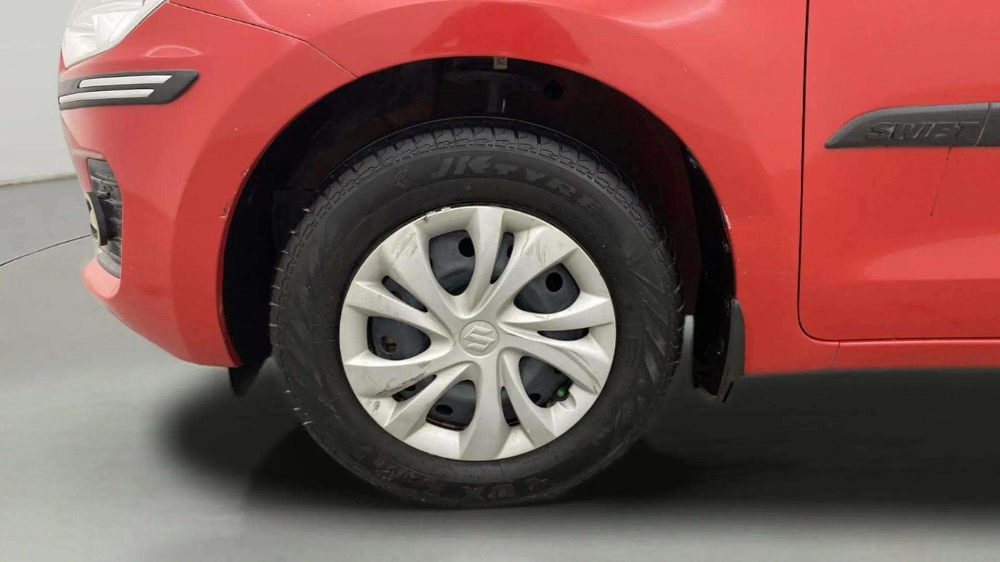 2022 Maruti Swift VXI, Petrol, Manual, 35,852 km, Left Front Wheel