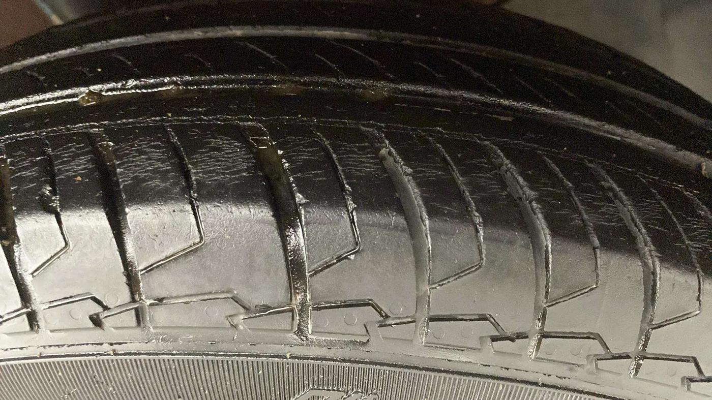 2022 Maruti Swift VXI, Petrol, Manual, 35,852 km, Left Rear Tyre Tread