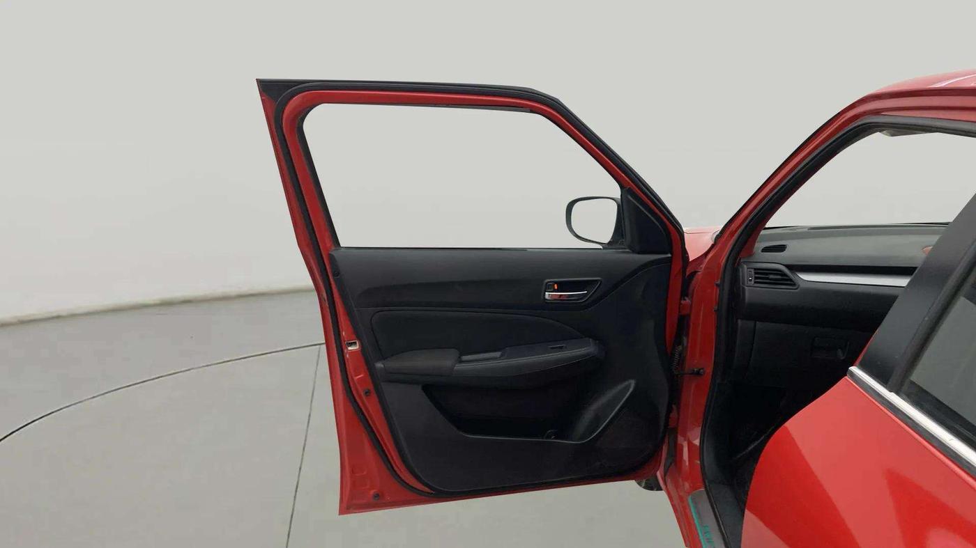 2022 Maruti Swift VXI, Petrol, Manual, 35,852 km, LHS Front Door