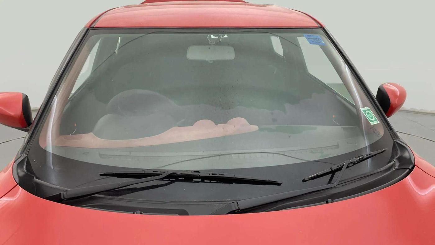 2022 Maruti Swift VXI, Petrol, Manual, 35,852 km, Front Windshield