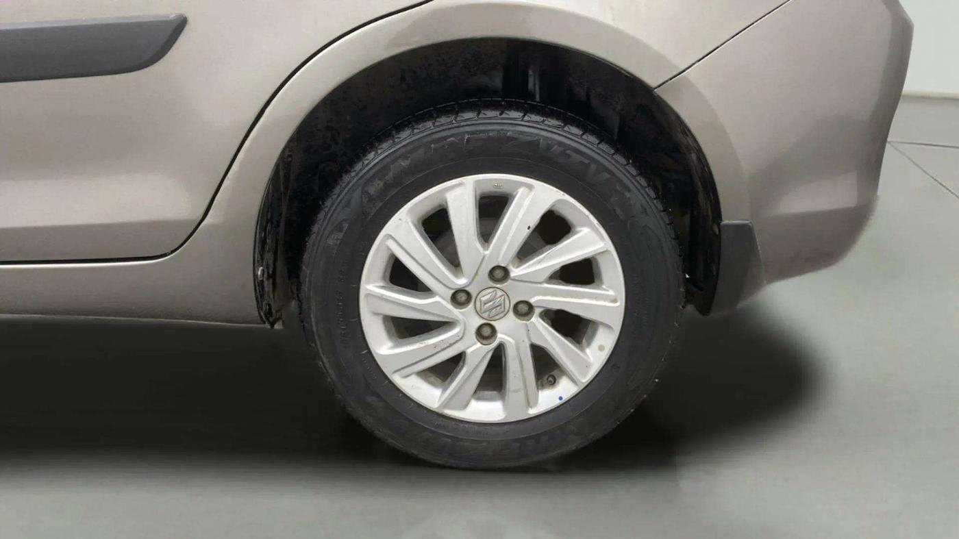 2016 Maruti Swift Dzire ZXI, Petrol, Manual, 35,374 km, Left Rear Wheel