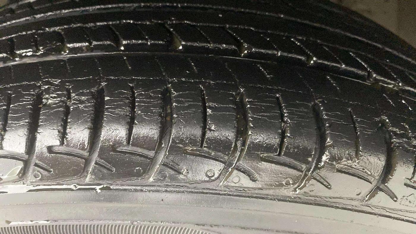 2016 Maruti Swift Dzire ZXI, Petrol, Manual, 35,374 km, Left Rear Tyre Tread