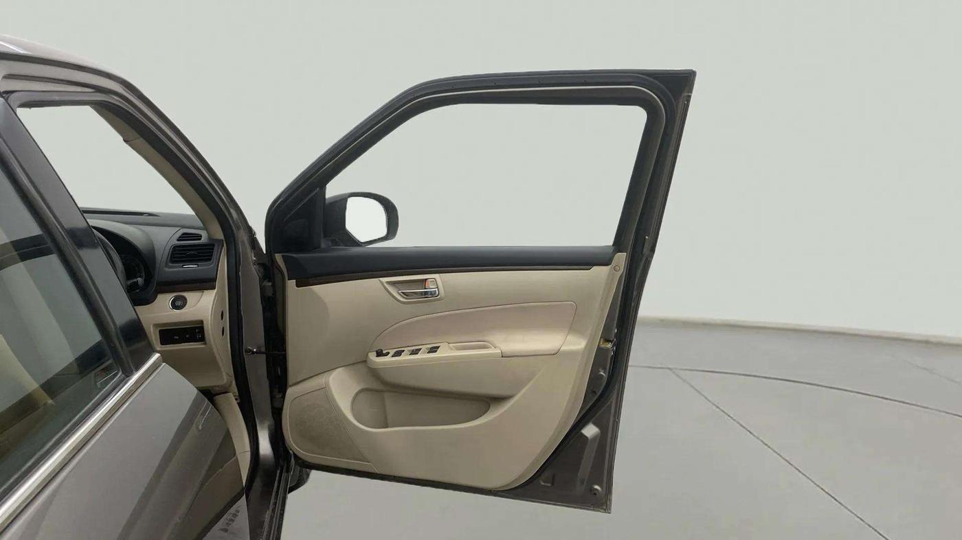 2016 Maruti Swift Dzire ZXI, Petrol, Manual, 35,374 km, RHS Front Door