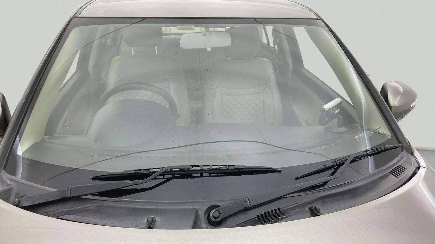 2016 Maruti Swift Dzire ZXI, Petrol, Manual, 35,374 km, Front Windshield