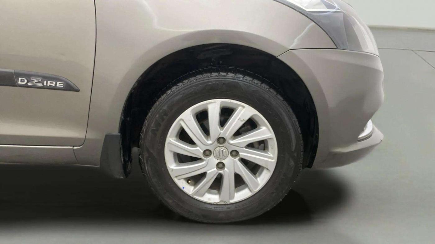 2016 Maruti Swift Dzire ZXI, Petrol, Manual, 35,374 km, Right Front Wheel