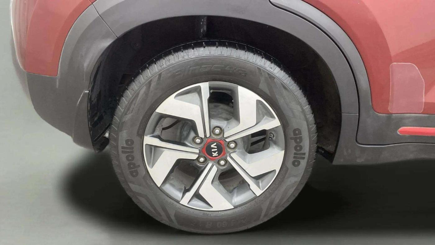 2021 KIA SONET GTX PLUS 1.0 IMT, Petrol, Manual, 74,180 km, Right Rear Wheel