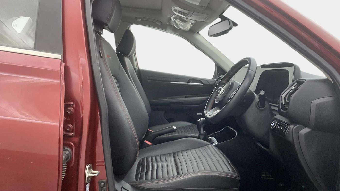 2021 KIA SONET GTX PLUS 1.0 IMT, Petrol, Manual, 74,180 km, Right Side Front Door Cabin