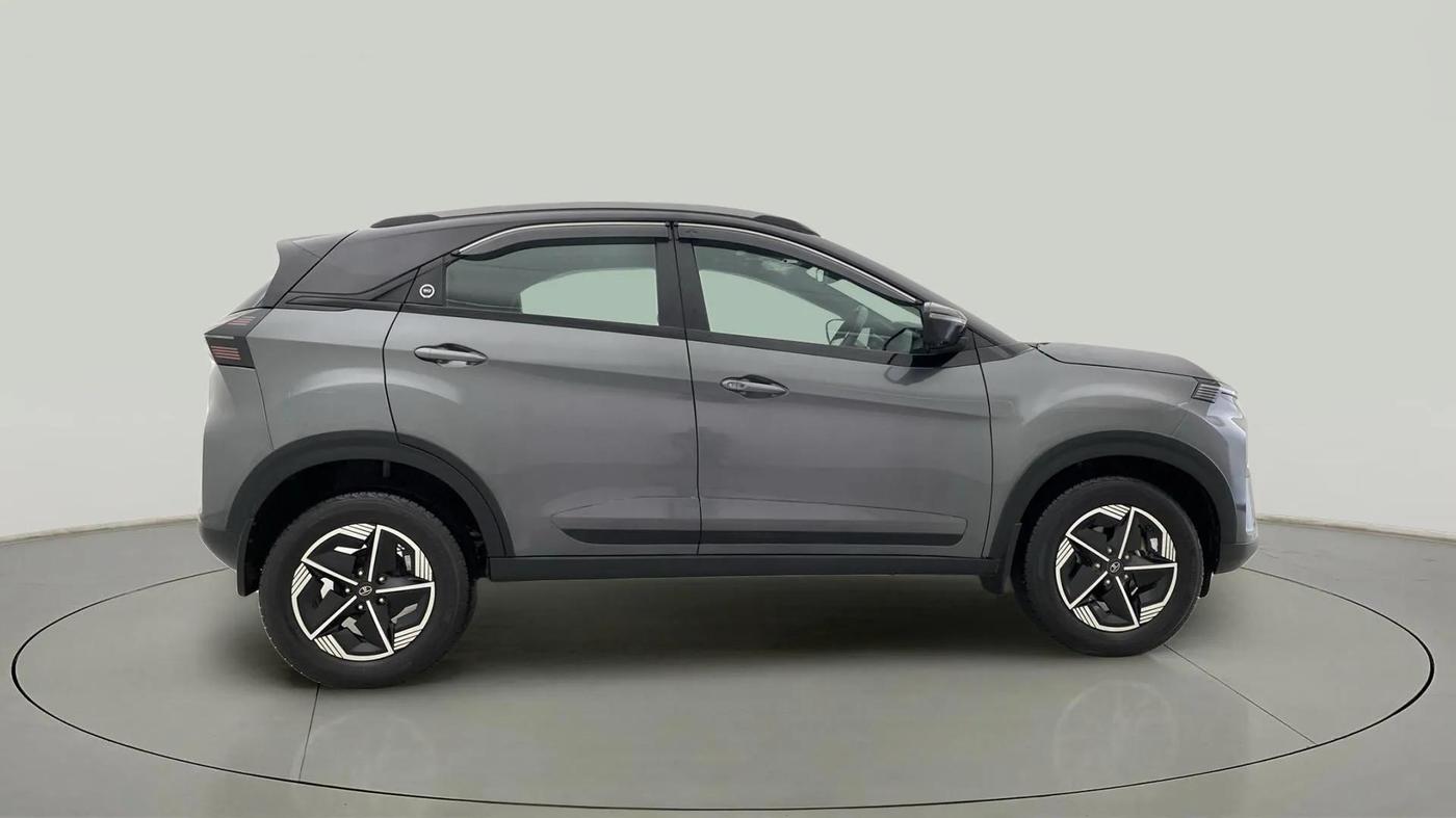 2023 Tata NEXON FEARLESS PLUS S 1.5 REVOTORQ 6 MT DT, Diesel, Manual, 27,885 km, Right Side View