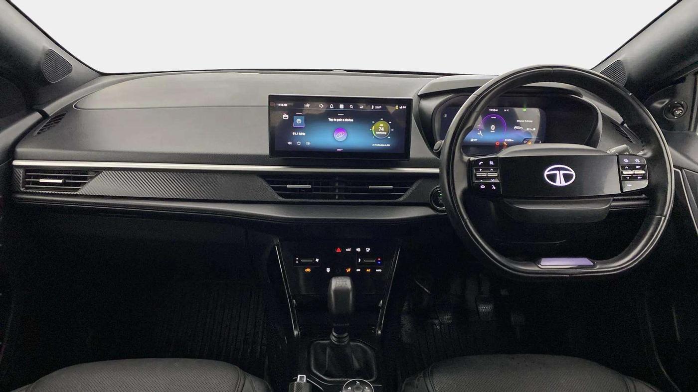 2023 Tata NEXON FEARLESS PLUS S 1.5 REVOTORQ 6 MT DT, Diesel, Manual, 27,885 km, Dashboard