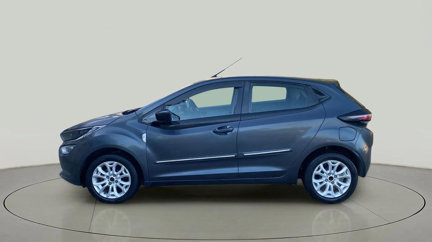 2020 Tata ALTROZ XT PETROL, CNG, Manual, 59,350 km, Left Side