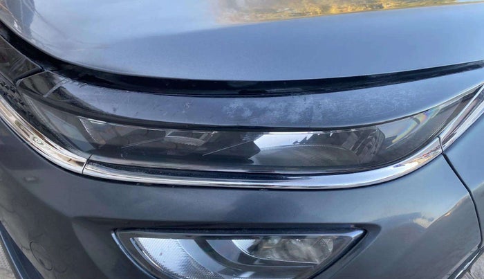 2020 Tata ALTROZ XT PETROL, CNG, Manual, 59,243 km, Left headlight - Clamp has minor damage