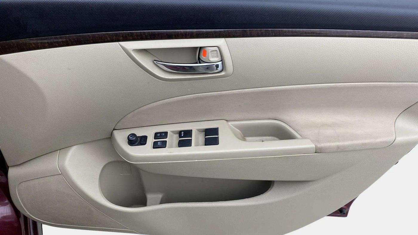 2015 Maruti Swift Dzire VXI, Petrol, Manual, 50,210 km, Driver Side Door Panels Control
