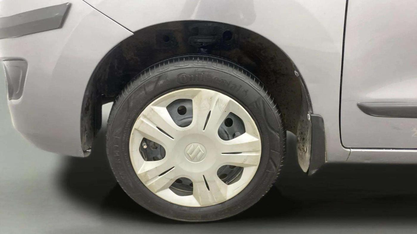 2015 Maruti Wagon R 1.0 VXI, Petrol, Manual, 64,590 km, Left Front Wheel