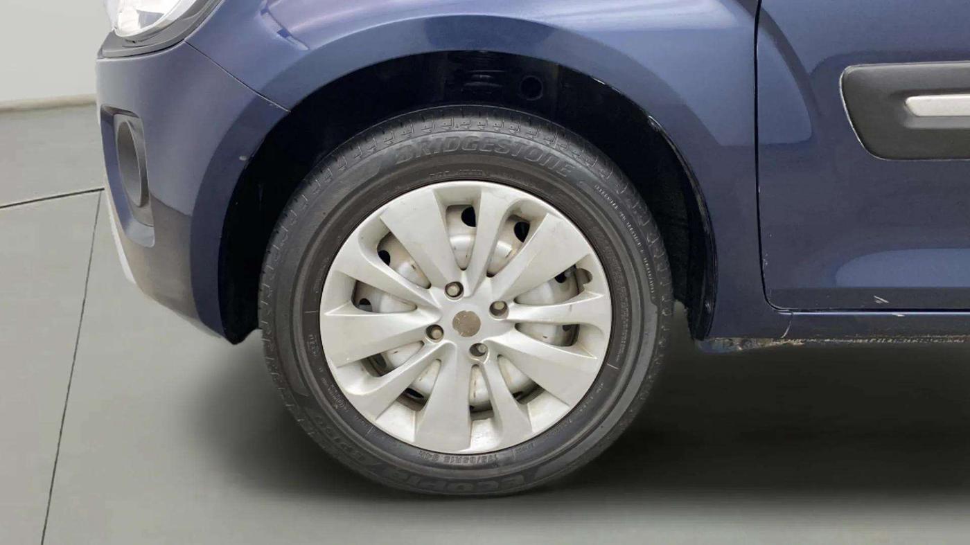 2023 Maruti IGNIS SIGMA 1.2, Petrol, Manual, 25,782 km, Left Front Wheel
