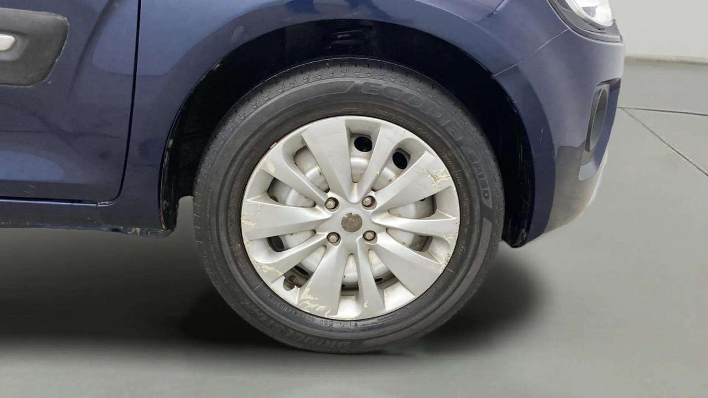 2023 Maruti IGNIS SIGMA 1.2, Petrol, Manual, 25,782 km, Right Front Wheel