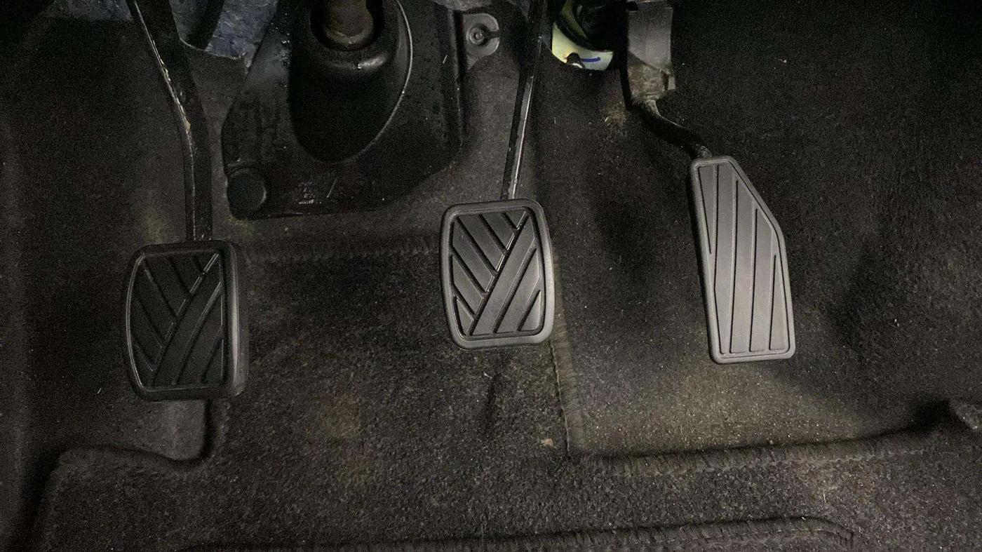 2023 Maruti IGNIS SIGMA 1.2, Petrol, Manual, 25,782 km, Pedals