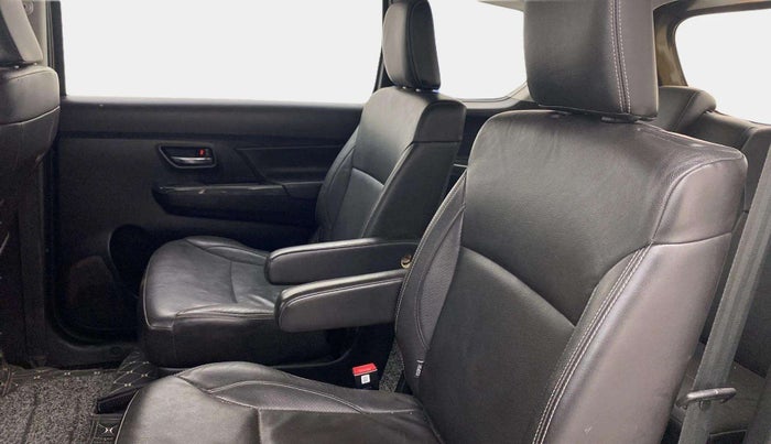 2019 Maruti XL6 ALPHA AT, Petrol, Automatic, 81,926 km, Right Side Rear Door Cabin