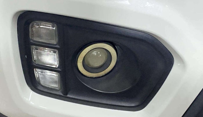 2021 Maruti Vitara Brezza LXI, Petrol, Manual, 37,392 km, Right fog light - Fog light not working