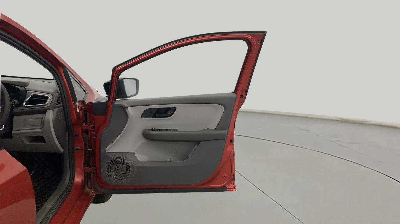 2021 Tata ALTROZ XM PLUS PETROL, Petrol, Manual, 36,177 km, RHS Front Door