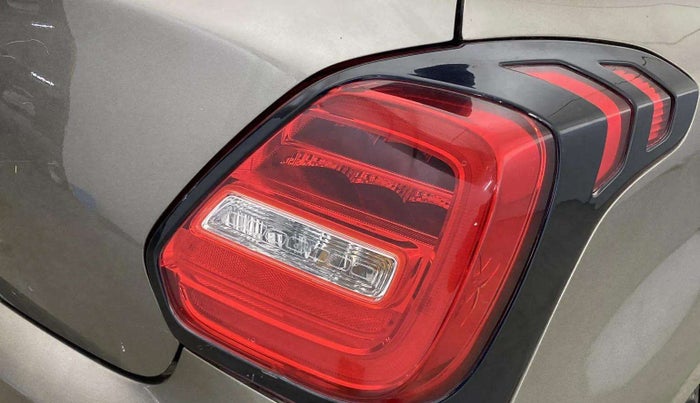 2018 Maruti Swift VXI, Petrol, Manual, 33,075 km, Right tail light - Minor damage