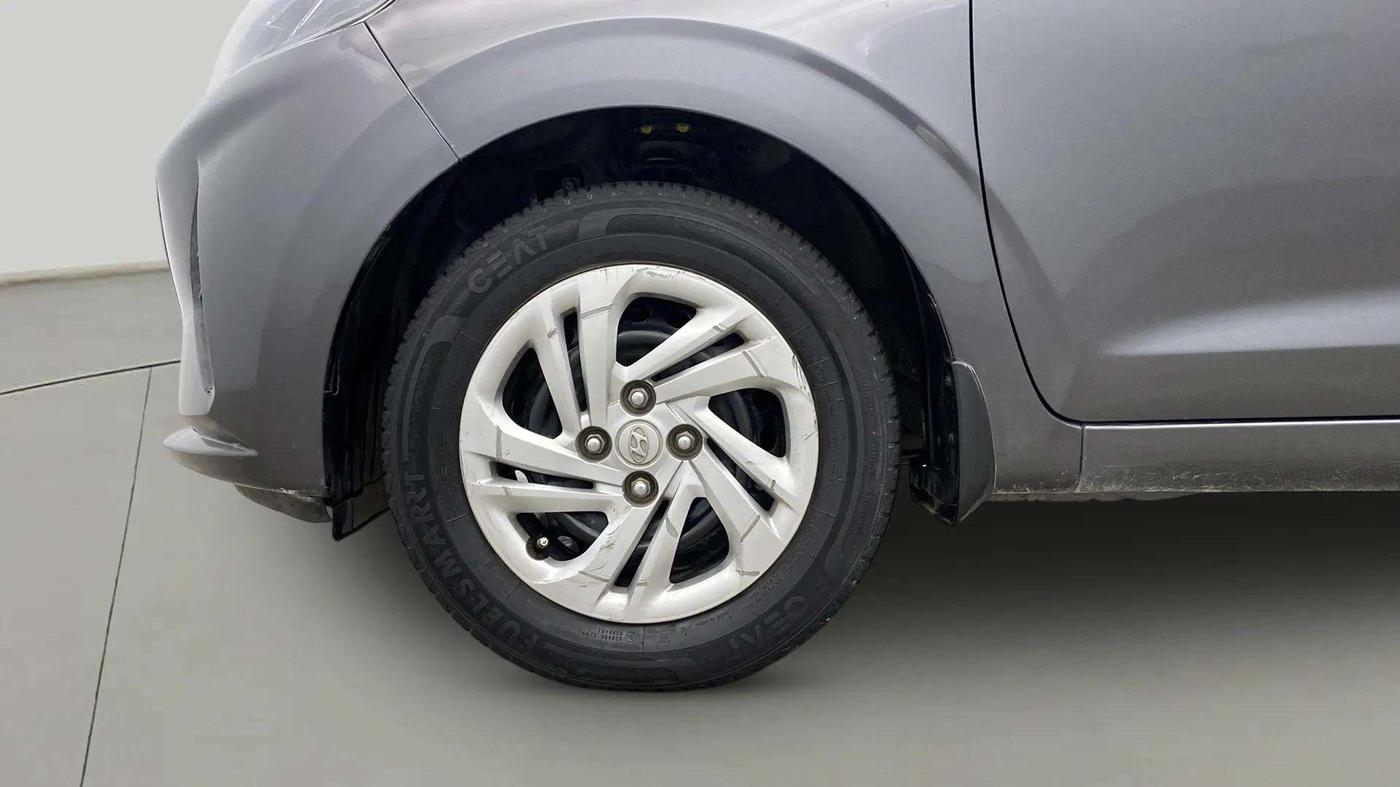 2020 Hyundai AURA S 1.2 CNG, CNG, Manual, 68,891 km, Left Front Wheel