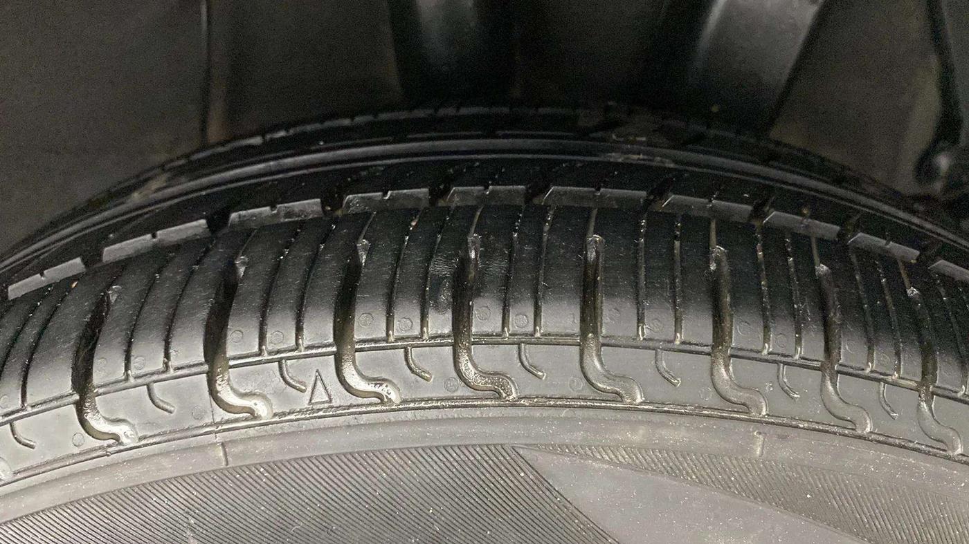 2020 Hyundai AURA S 1.2 CNG, CNG, Manual, 68,891 km, Left Rear Tyre Tread