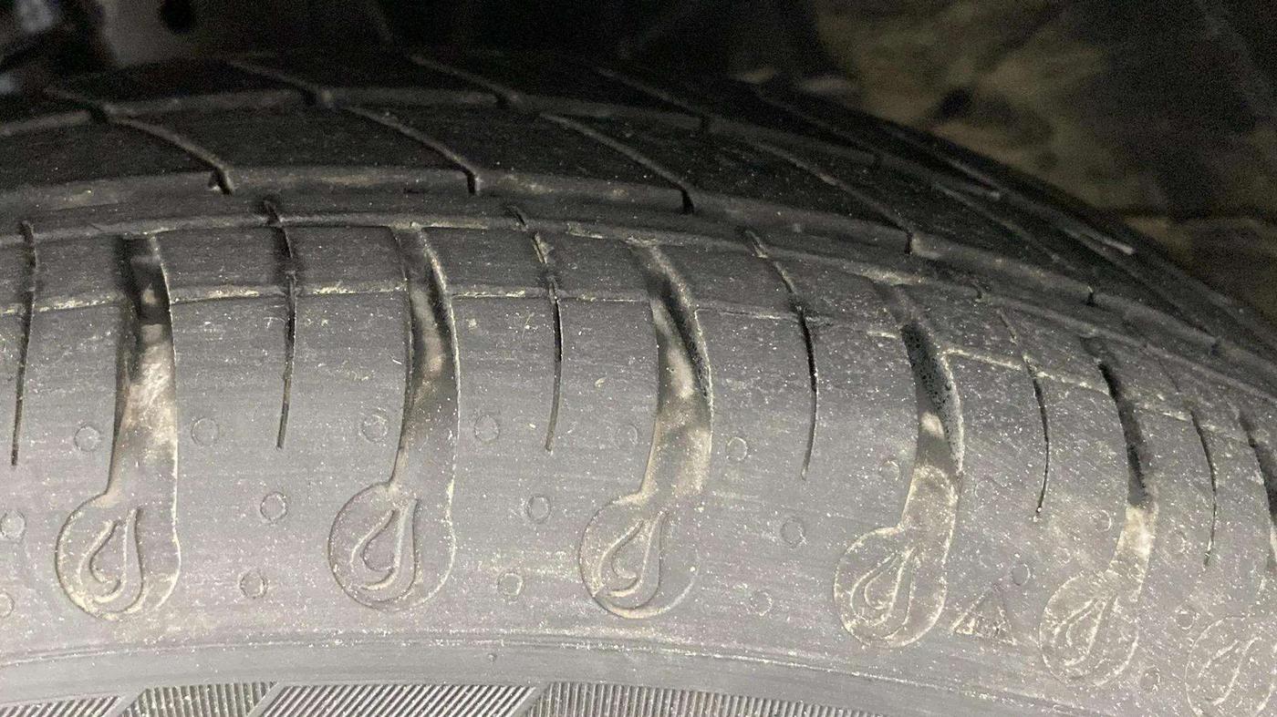 2021 Datsun Redi Go T(O), Petrol, Manual, 11,284 km, Left Front Tyre Tread