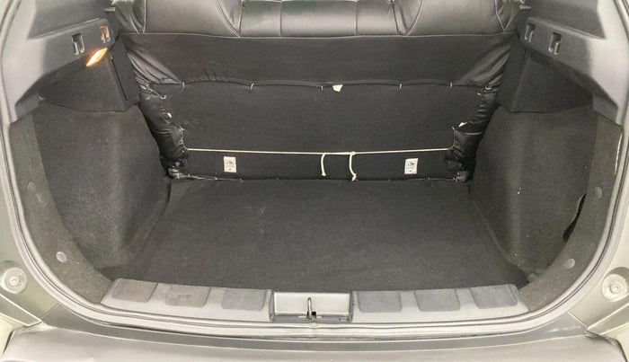 2022 Tata NEXON XMA SUNROOF PETROL, Petrol, Automatic, 36,362 km, Dicky (Boot door) - Parcel tray missing