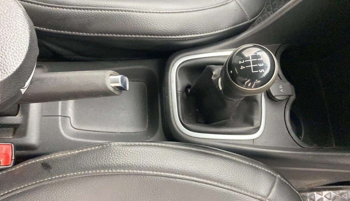 2018 Volkswagen Polo HIGHLINE PLUS 1.5 16 ALLOY, Diesel, Manual, 85,471 km, Gear Lever