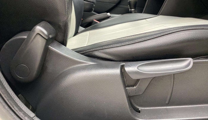 2018 Volkswagen Polo HIGHLINE PLUS 1.5 16 ALLOY, Diesel, Manual, 85,471 km, Driver Side Adjustment Panel
