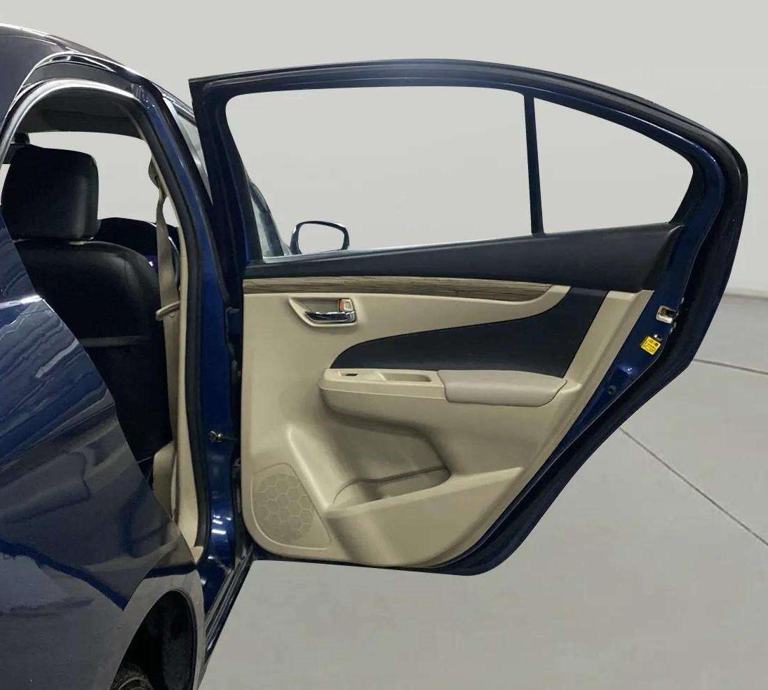 2018 Maruti Ciaz SIGMA 1.5 SHVS MT  PETROL, Petrol, Manual, 44,142 km, RHS Rear Door