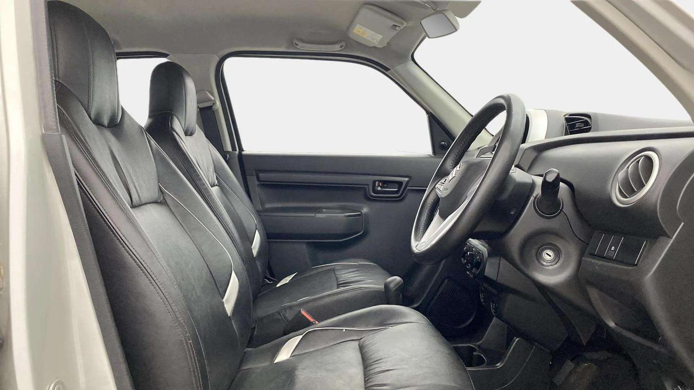 2020 Maruti S PRESSO VXI PLUS AMT, Petrol, Automatic, 84,702 km, Right Side Front Door Cabin