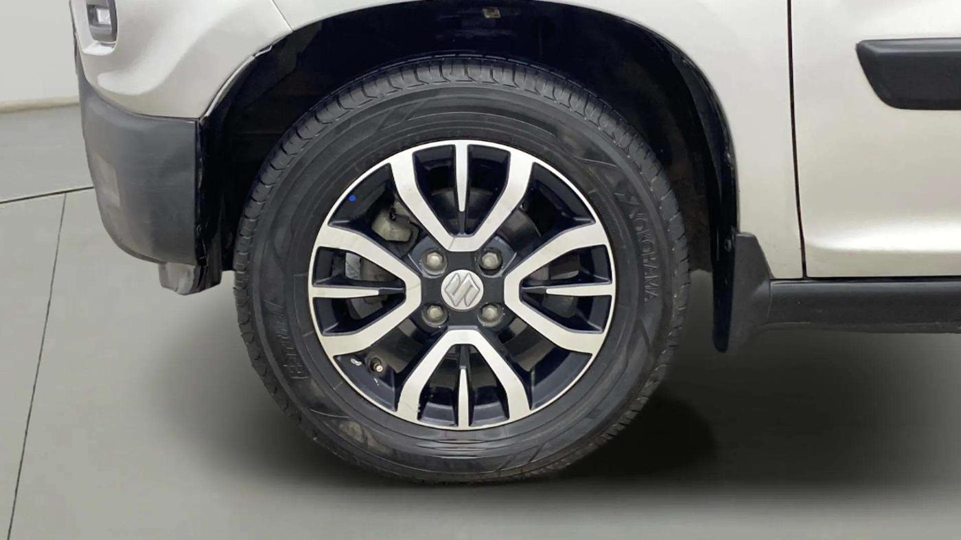 2020 Maruti S PRESSO VXI PLUS AMT, Petrol, Automatic, 84,702 km, Left Front Wheel