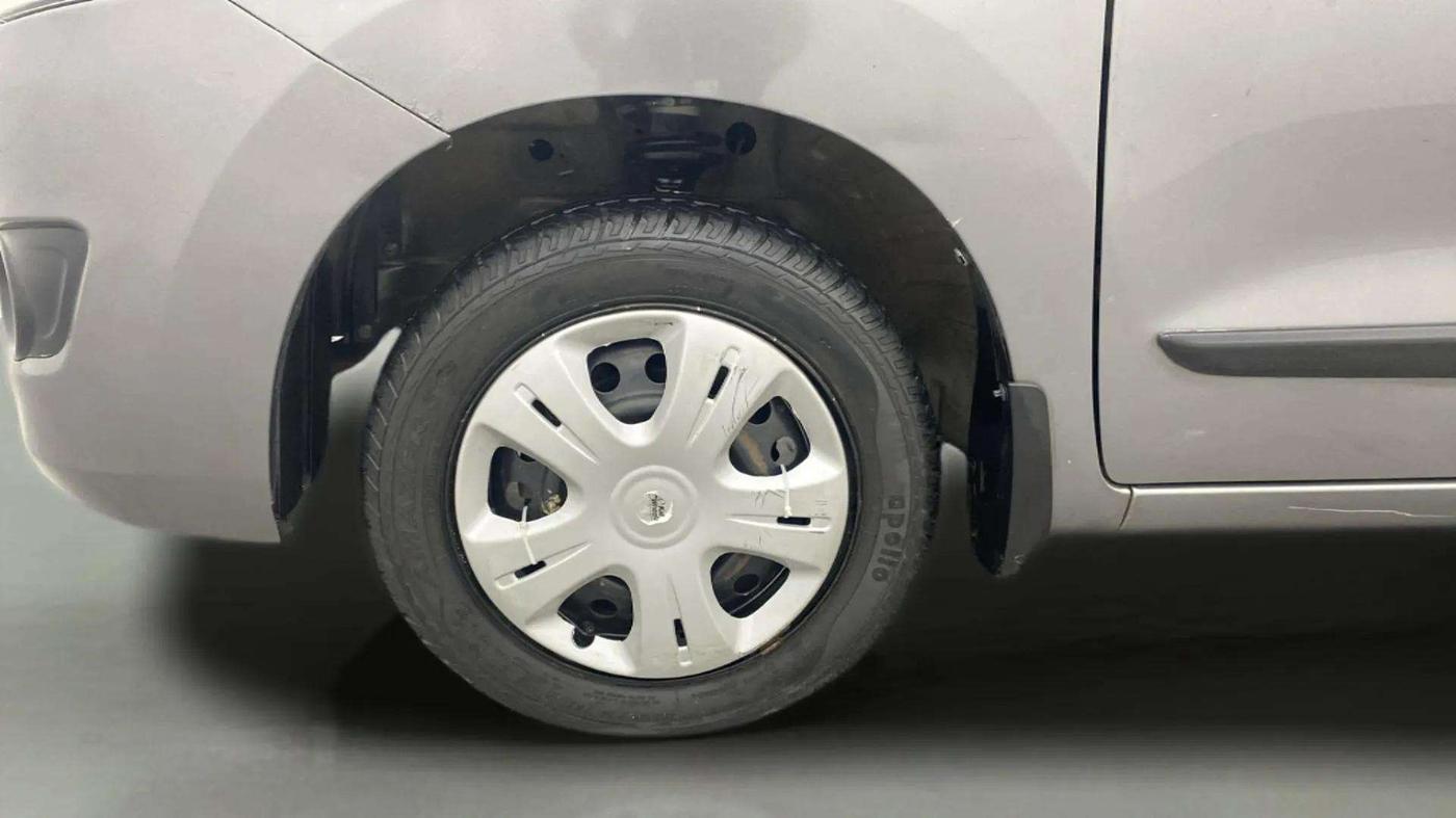 2014 Maruti Wagon R 1.0 VXI, Petrol, Manual, 11,601 km, Left Front Wheel