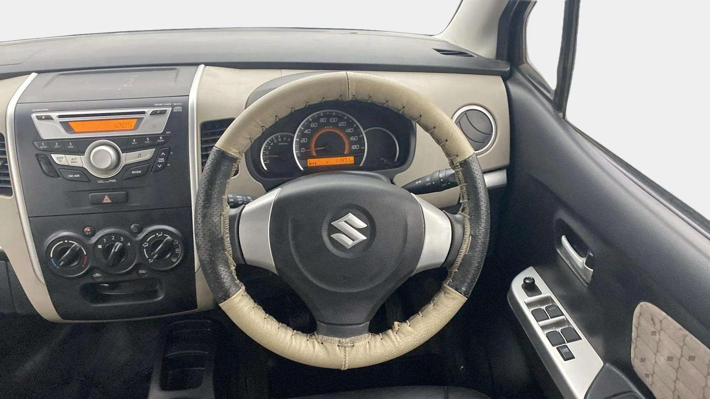 2014 Maruti Wagon R 1.0 VXI, Petrol, Manual, 11,601 km, Steering Wheel Close Up