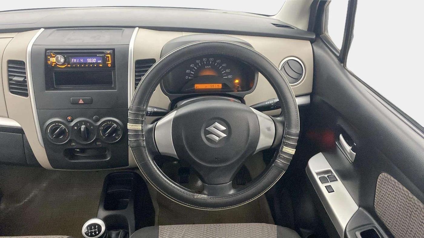 2014 Maruti Wagon R 1.0 LXI CNG, CNG, Manual, 59,298 km, Steering Wheel Close Up