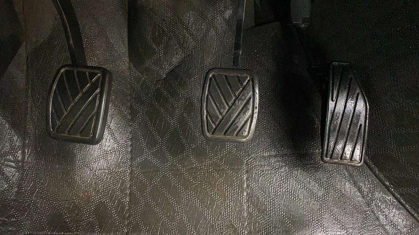 2022 Maruti XL6 ALPHA PLUS MT, Petrol, Manual, 42,846 km, Pedals