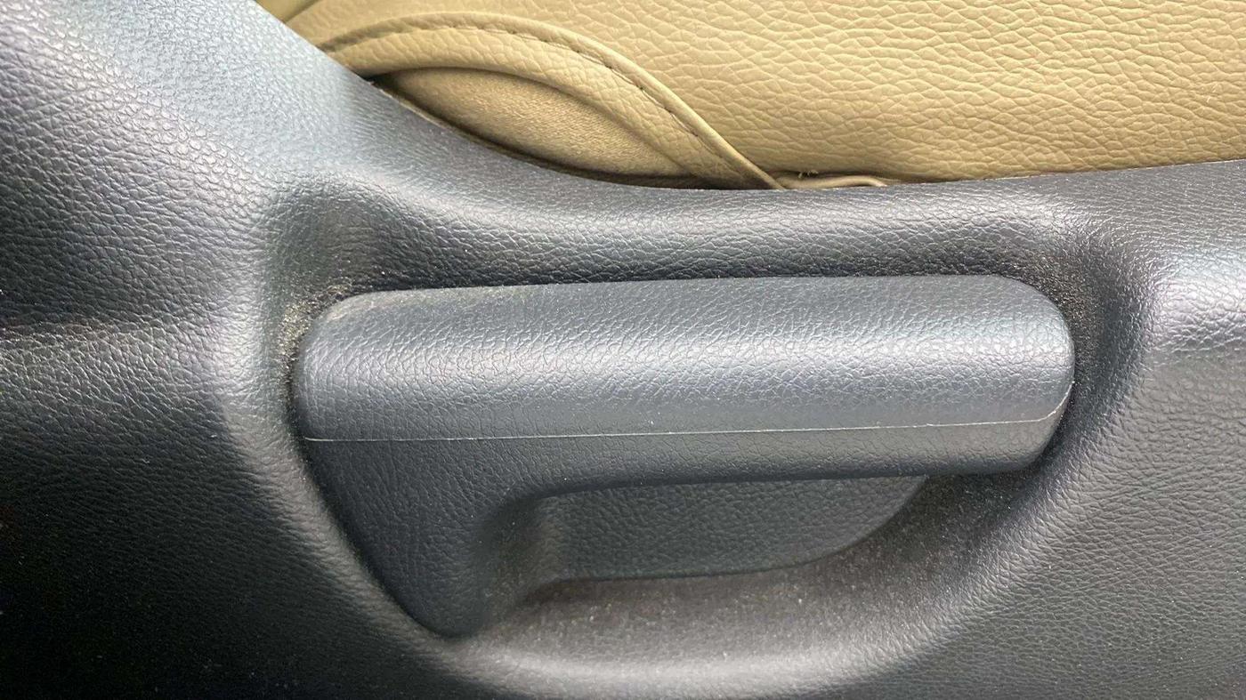 2018 Honda City 1.5L I-VTEC V MT, Petrol, Manual, 61,492 km, Driver Side Adjustment Panel