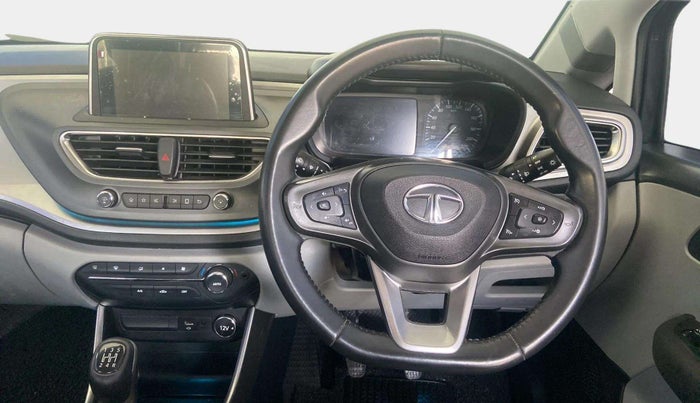 2020 Tata ALTROZ XZ PETROL, Petrol, Manual, 37,907 km, Steering Wheel Close Up