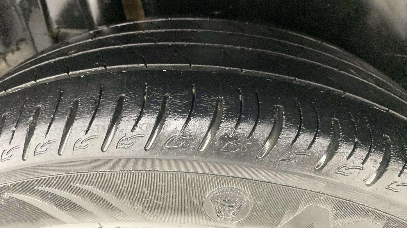 2021 Maruti Vitara Brezza LXI, Petrol, Manual, 43,348 km, Right Rear Tyre Tread