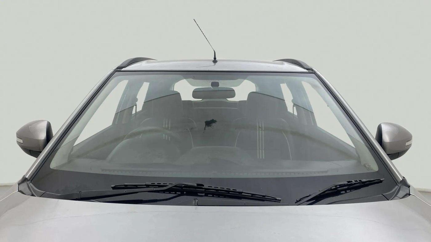 2021 Maruti Vitara Brezza LXI, Petrol, Manual, 43,348 km, Front Windshield