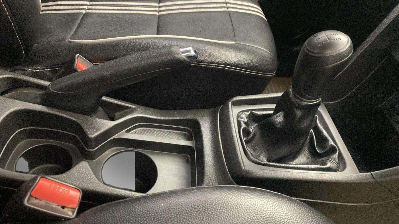 2021 Maruti Vitara Brezza LXI, Petrol, Manual, 43,348 km, Gear Lever